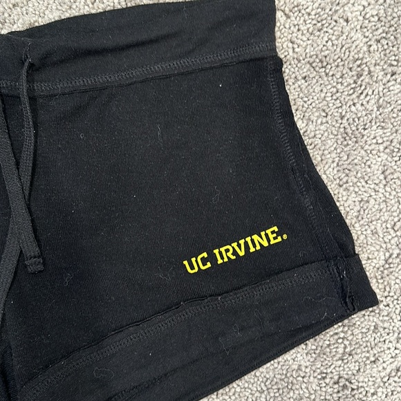 UC Irvine Dark Grey Cozy Cuffed Sweat Shorts (S) - Picture 3 of 5